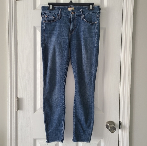 MOTHER Looker Ankle Fray - Picture 2 of 6